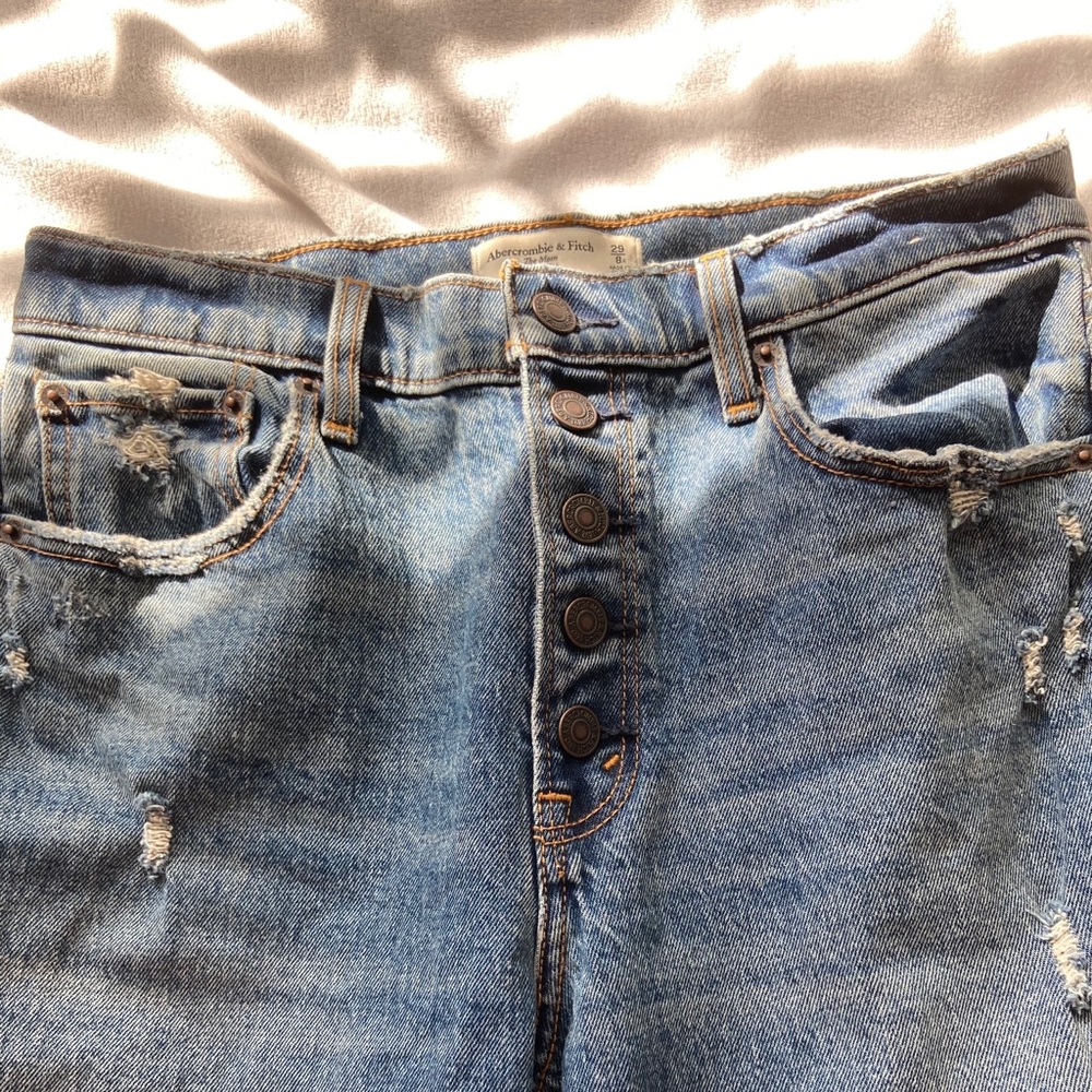 Abercrombie mom jeans
